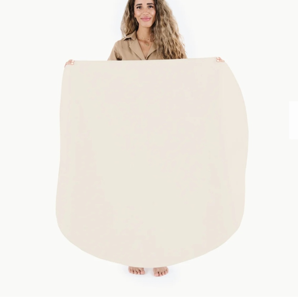 Gathre midi circle mat natural ivory leather play mat